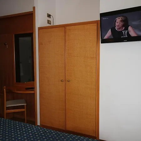 Roma Hotel